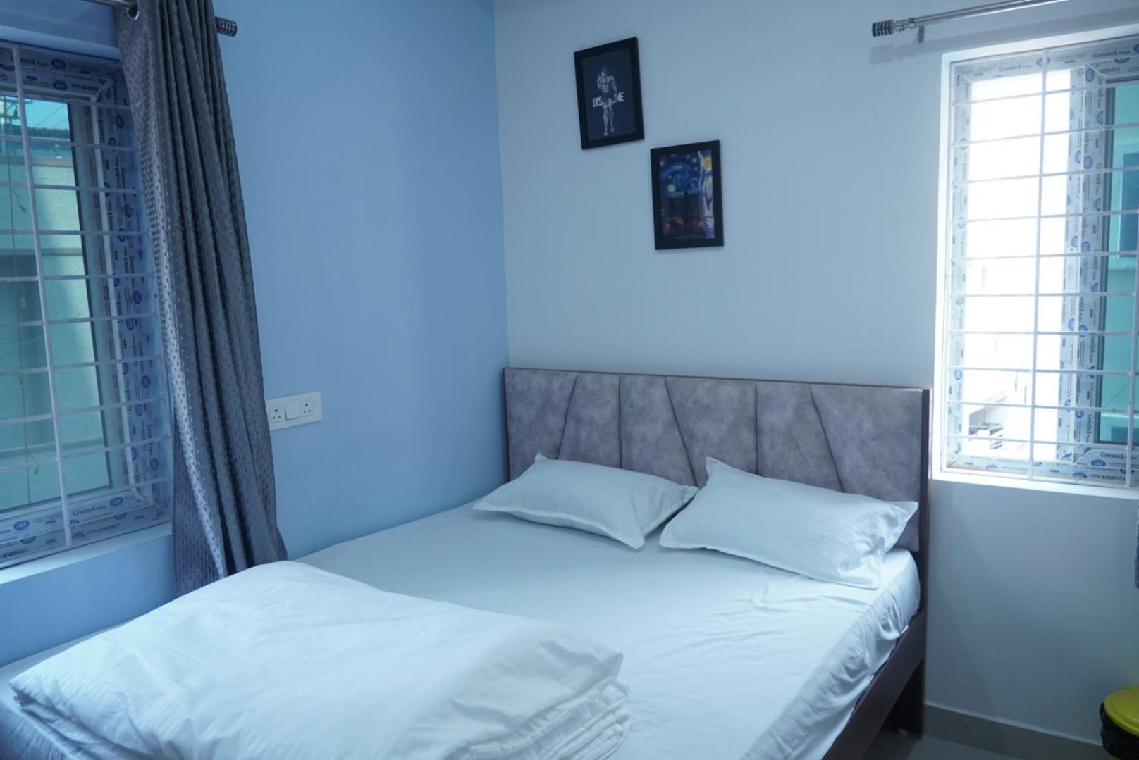 Cosmic Hotel & Guest House Gachibowli Raidurg 海得拉巴 外观 照片